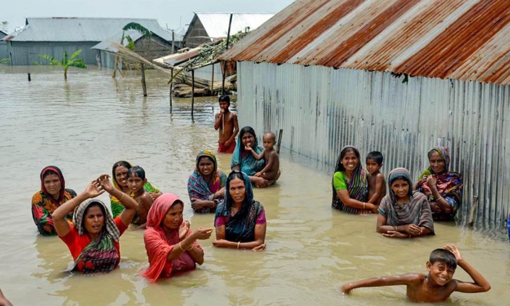 বন্যা ও দুর্যোগে মানুষের পাশে দাঁড়ানোই প্রকৃত ঈমানের পরিচয়