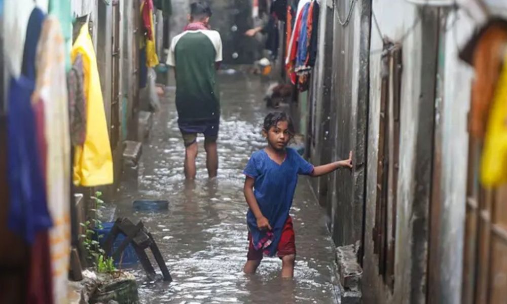 জলাবদ্ধতা, বন্যা ও স্যাঁতসেঁতে পরিবেশে কোন রোগের আশঙ্কা সবচেয়ে বেশি?