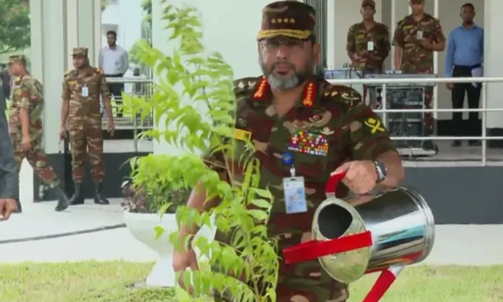 ‘সেনাবাহিনী বৃক্ষরোপণ অভিযান-২০২৬’–এর উদ্বোধন সেনাপ্রধানের