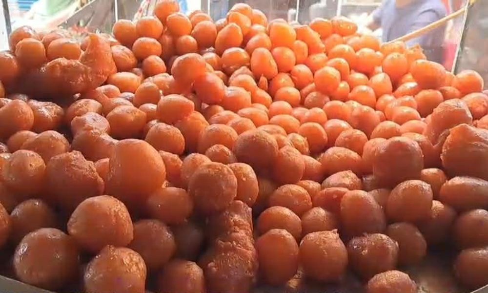 ব্রাহ্মণবাড়িয়ার ঐতিহ্যের মিষ্টি স্বাদ, তালের বড়ার চাহিদা এখন দেশ-বিদেশে
